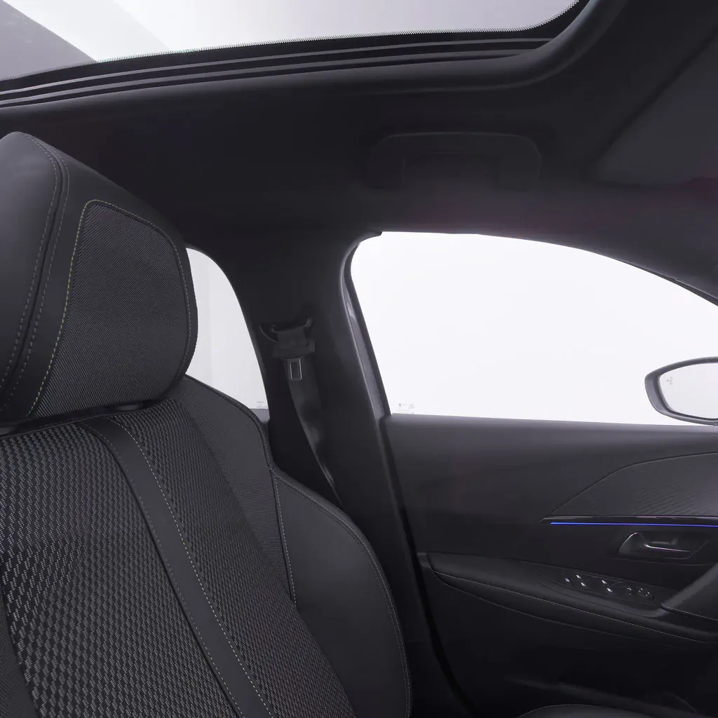 Peugeot 208 Strasbourg vue 4 Peugeot 208 en leasing sans apport à Strasbourg — vue 4
